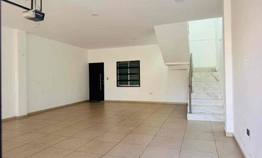 Renta de departamento de 2 recámaras amueblado en planta baja a 3 minutos de Tres Ríos