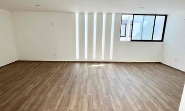Casa en renta en la Lateral de La Recta a Cholula de 4 recámaras