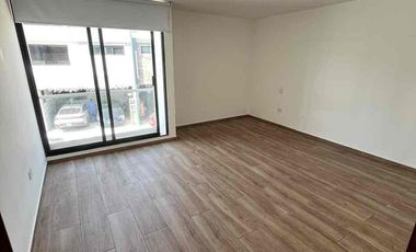 Casa en renta en la Lateral de La Recta a Cholula de 4 recámaras