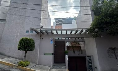SE VENDE HERMOSA CASA