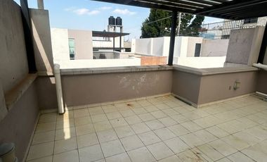 SE VENDE HERMOSA CASA