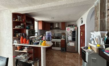 SE VENDE HERMOSA CASA