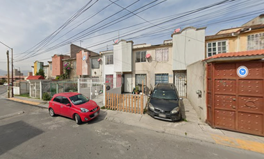 CASA EN CALLE LAGUNA DE COYUCA, FRACCIONAMIENTO REAL, COSTITLAN REAL DE CHICOLOAPAN, ESTADO DE MEXICO. ¡NO SE ACEPTAN CREDITOS!