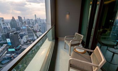 Luxury Sky Residence Floor-to-Ceiling Windows City View