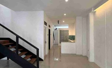 Runah Baru Renovasi Komplek Cinere Dekat Dian didaktika