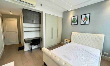 Newly renovated 3 bedrooms for rent at Proscenium at Rockwell