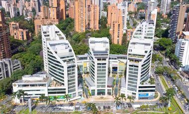 Exclusivo Local en la Milla de Oro!!