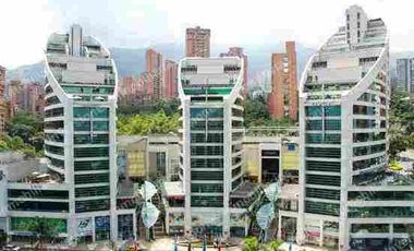 Exclusivo Local en la Milla de Oro!!