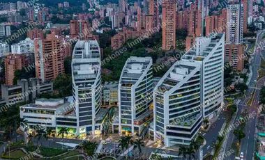 Exclusivo Local en la Milla de Oro!!