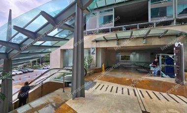 Exclusivo Local en la Milla de Oro!!