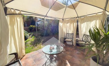 Excelente, Amplia, 4d-3b + Servicios, Condominio Cerrado