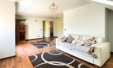 Excelente, Amplia, 4d-3b + Servicios, Condominio Cerrado