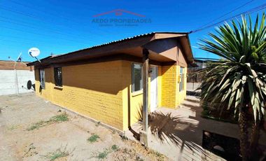 Se Arrienda Funcional Casa Aislada de un piso con Gran Terreno, Villa Padre Hurtado, Artificio,  comuna de La Calera.