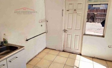 Se Arrienda Funcional Casa Aislada de un piso con Gran Terreno, Villa Padre Hurtado, Artificio,  comuna de La Calera.