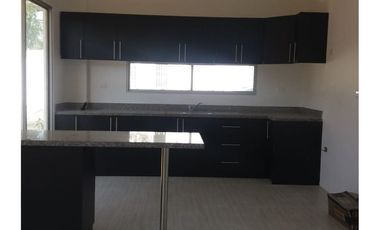 Casa en Venta al Sur de Manta