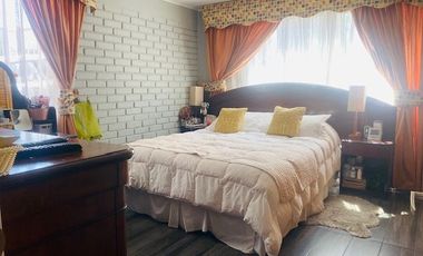 SE VENDE CASA EN PASAJE SALITRERA DALMACIA.