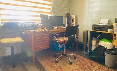 SE VENDE CASA EN PASAJE SALITRERA DALMACIA.