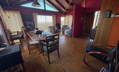 Concón Sur, cómoda casa, 4 dormitorios, 2 baños, patio