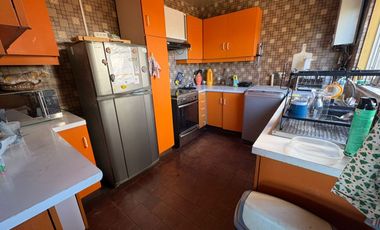 Concón Sur, cómoda casa, 4 dormitorios, 2 baños, patio