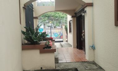 Propiedad comercial cerca del Aleman Humbolt