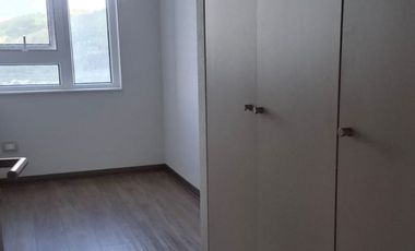 Arrendamos céntrico departamento de 2 d y 1b, nuevo con estacionamiento