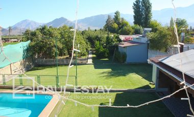 VENDEMOS Hermosa y amplia casa en entorno campestre