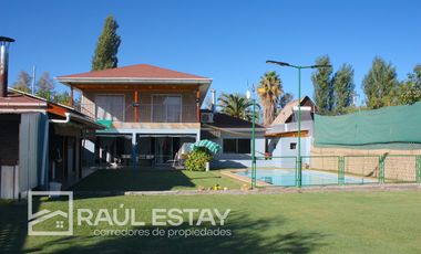 VENDEMOS Hermosa y amplia casa en entorno campestre
