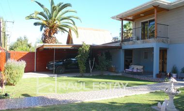 VENDEMOS Hermosa y amplia casa en entorno campestre