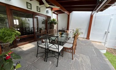 Monterrico VENDO LINDA CASA PRECIOSO JARDIN