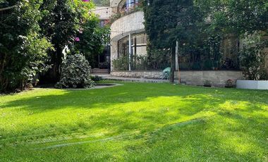 Casa en Renta en Bosques De Las Lomas 3R/3.5B/5E - Jardin - Jacuzzi - 557m2