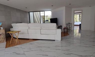 Casa en Renta en Bosques De Las Lomas 3R/3.5B/5E - Jardin - Jacuzzi - 557m2