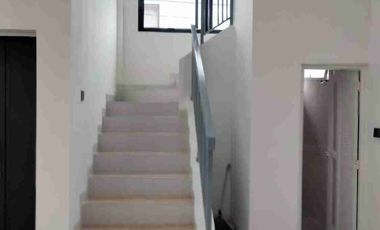 ✳️Di jual/For Sale
RUMAH BARU Minimalis 
Kopo Permai 
Strategis Bisa utk USAHA.
Hadap Timur, Lebar 7,5 mtr 2,5 Lt , SHM 
Lt 88 m2 , Lb 160 m2
4 KT, 3 KM
2200 Watt , Submersible.
Op Rp.1,45 m negoo trn ke 1.3 m
Info : 0822.1857.----
Teguh Budiman