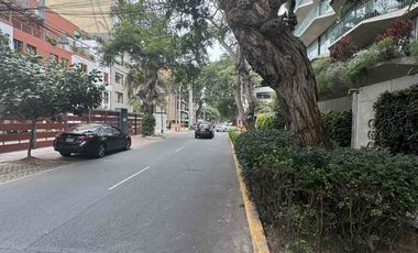 Venta de terreno en zona exclusiva en Miraflores