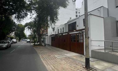 Venta de terreno en zona exclusiva en Miraflores