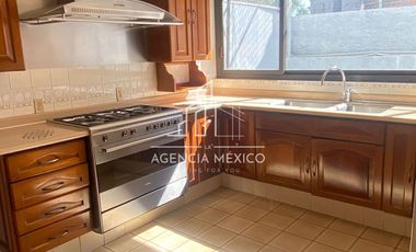 Casa en Venta Satélite Cto. Novelistas