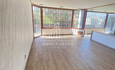 Casa en Venta Satélite Cto. Novelistas