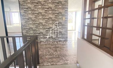 Casa en Venta Satélite Cto. Novelistas