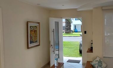 Vendo casa en condominio Puerto Viejo 4 dormitorios piscina
