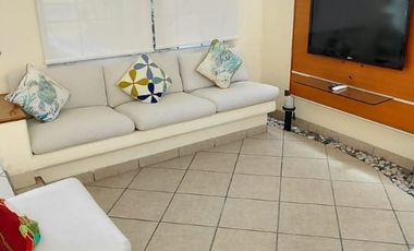 Vendo casa en condominio Puerto Viejo 4 dormitorios piscina