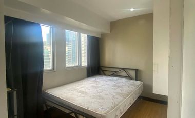 3 BR CONDO WITH PARKING FOR RENT IN BGC
