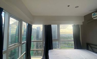 BGC BEST VIEW -  2BR CONDO WITH PARKING IN BGC FOR RENT