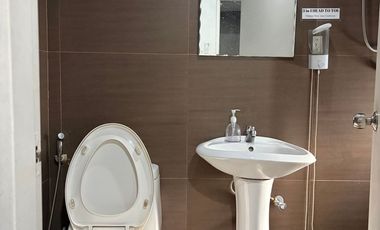 BGC BEST VIEW -  2BR CONDO WITH PARKING IN BGC FOR RENT