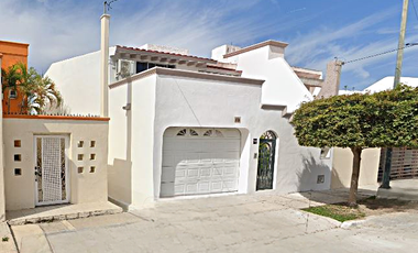 CASA EN VENTA EN FRACCIONAMIENTO LOMAS DE MAZATLAN, MAZATLAN, SINALOA