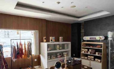 DIJUAL HOTEL AKTIF 4 LANTAI 28 KAMAR LOKASI PREMIUM DI RING 1 MALIOBORO 
YOGYAKARTA