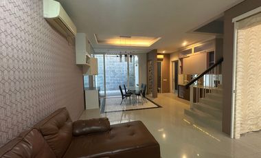 Sewa Kontrakan Rumah di Royal Residence Harga Murah Dekat Citraland Surabaya Barat Tahunan Perumahan Per 2026 Dibawah 75jt