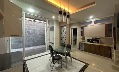 Sewa Kontrakan Rumah di Royal Residence Harga Murah Dekat Citraland Surabaya Barat Tahunan Perumahan Per 2026 Dibawah 75jt