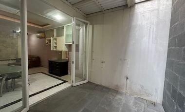 Sewa Kontrakan Rumah di Royal Residence Harga Murah Dekat Citraland Surabaya Barat Tahunan Perumahan Per 2026 Dibawah 75jt