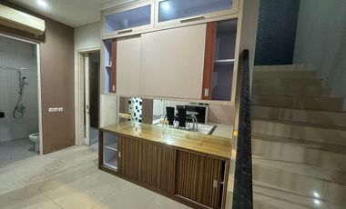 Sewa Kontrakan Rumah di Royal Residence Harga Murah Dekat Citraland Surabaya Barat Tahunan Perumahan Per 2026 Dibawah 75jt