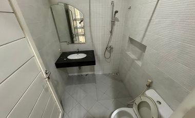 Sewa Kontrakan Rumah di Royal Residence Harga Murah Dekat Citraland Surabaya Barat Tahunan Perumahan Per 2026 Dibawah 75jt