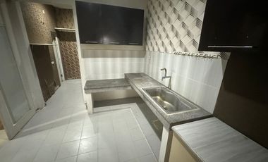 Sewa Kontrakan Rumah di Royal Residence Harga Murah Dekat Citraland Surabaya Barat Tahunan Perumahan Per 2026 Dibawah 75jt